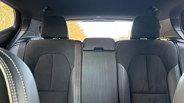 Volvo Xc40 1.5 T3 [163] R DESIGN 5dr Geartronic Petrol Estate